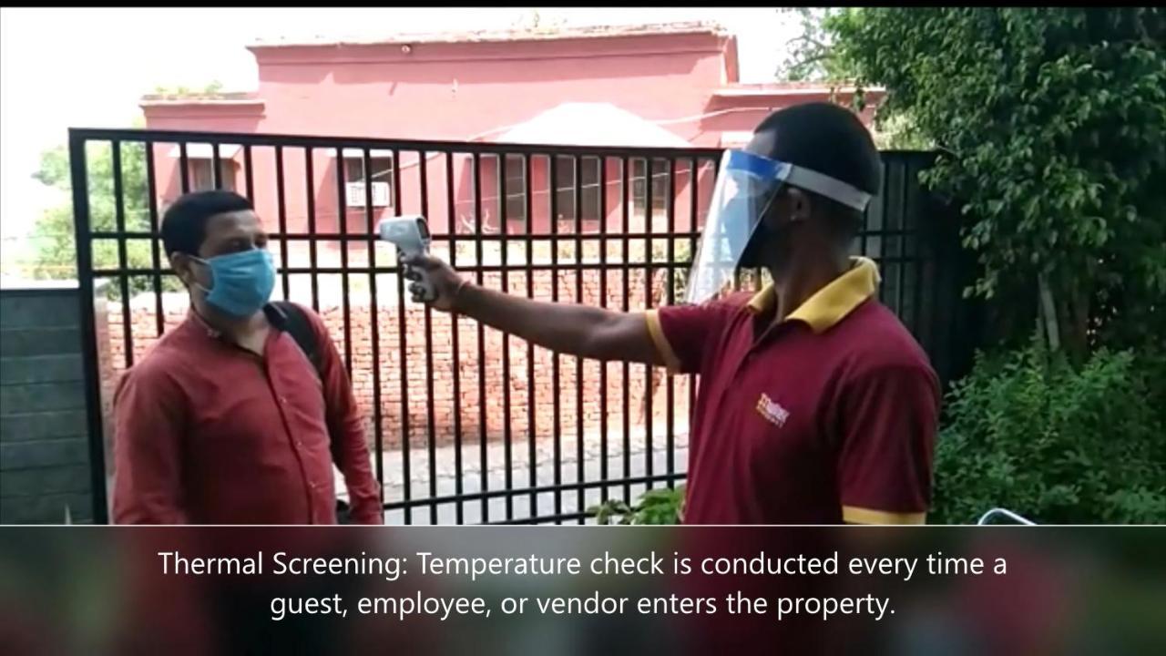 Madhav Muskan Residency Mathura Esterno foto