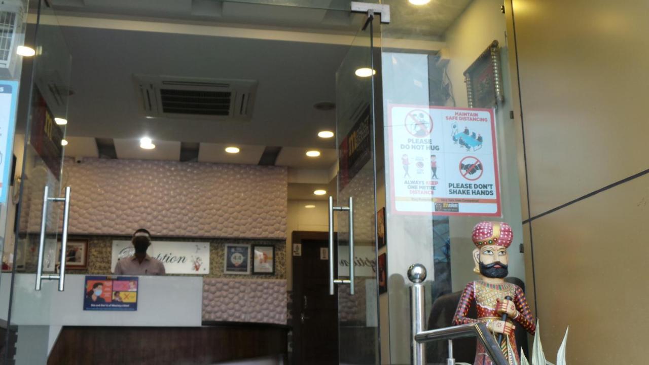 Madhav Muskan Residency Mathura Esterno foto