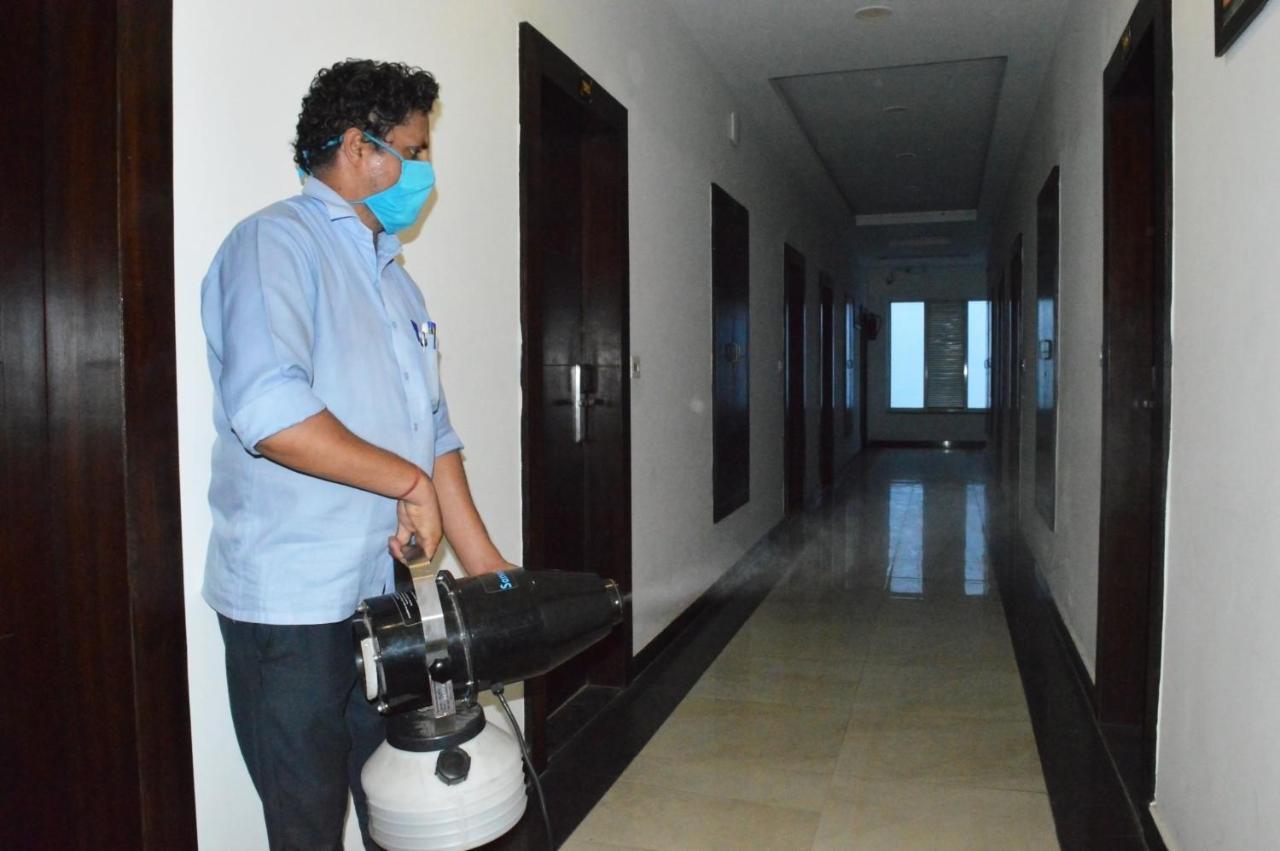 Madhav Muskan Residency Mathura Esterno foto